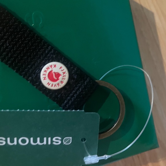 *3for$30* Fjällraven Kanken black keyring NWT - Picture 3 of 5